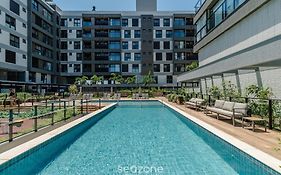 Apartamentos Cond. Vila do Lago em Jurerê - VLO